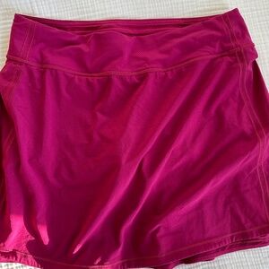 Lululemon Skort Womens size 8, unsure of color, but looks magenta